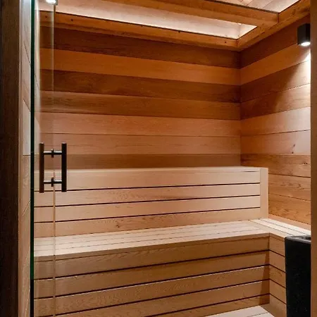Chalet Solski, Luxe, Jacuzzi, Piscine, Sauna, Cinema Avec Majordome Les Deux Alpes