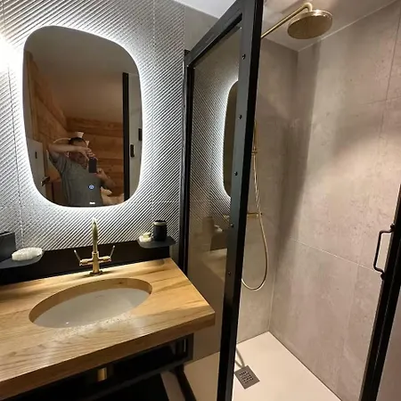 Chalet Solski, Luxe, Jacuzzi, Piscine, Sauna, Cinema Avec Majordome